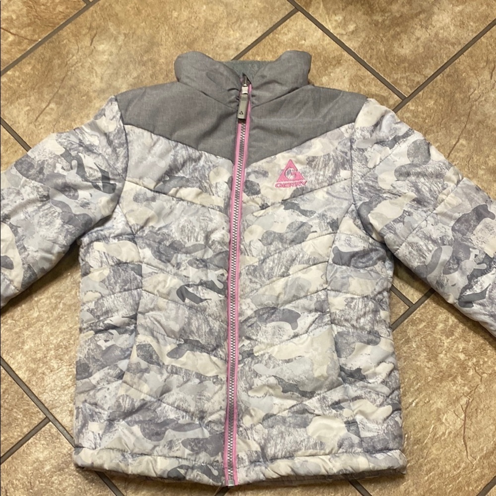Gerry Girl’s Size 7/8 Gray and Pink Camouflage Puffer Jacket Chic Cozy Camping